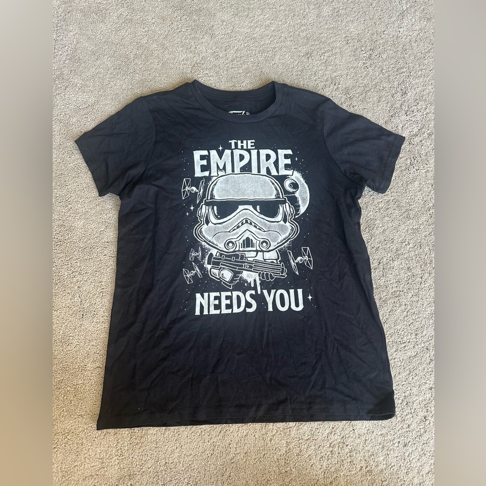 Boys Funko Star Wars shirt ym nwot